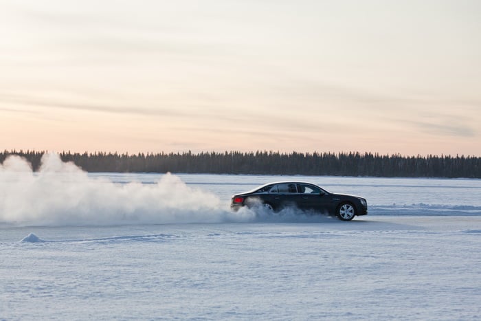 Bentley’s extraordinary ice-driving event returns for 2016