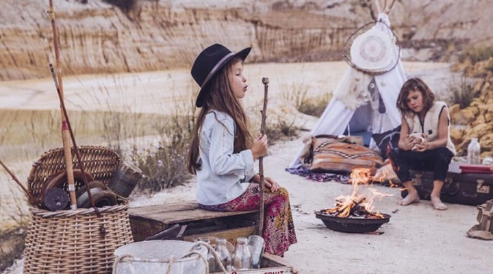 Fashionable children’s clothing has recently started imitating the adult trends and therefore it is no wonder that boho-inspired kids garments can be easily found around the stores as well.