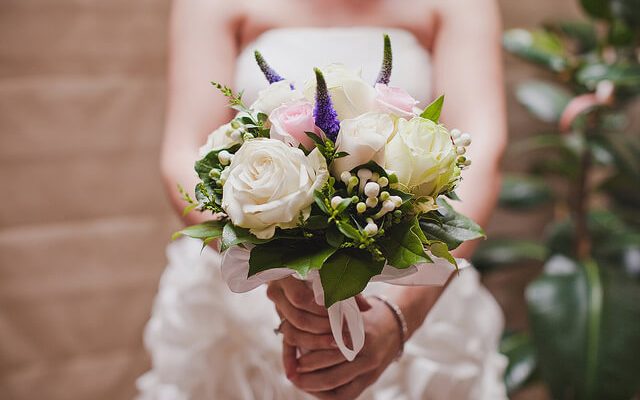 Give your wedding a totally unique style by undertaking some DIY