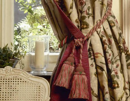 Choose the Right Curtains and Blinds for your Home