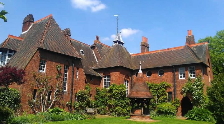 Party cottages choose a private property or rent a great countryside place