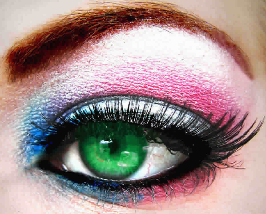 Last minute evening party makeup tips to get you party ready