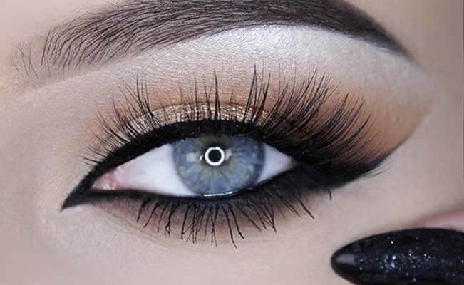 Top tips for working women to choose the right makeup