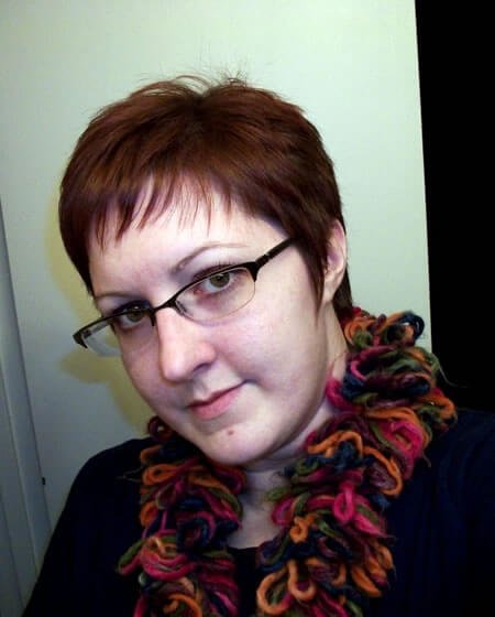 Styling tips for short hair with pixie cut