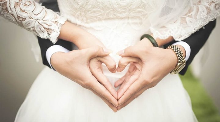 11 Ways to Get Your Resistant Fiancé Involved in the Wedding Planning
