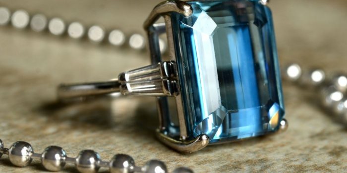 How to Shop for an Aquamarine Engagement Ring in 2020