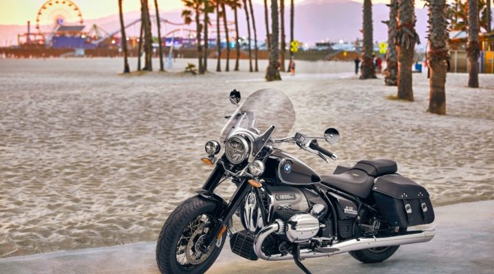 The new BMW R 18 Classic and the new BMW R 18.