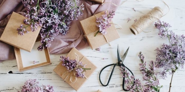 Ways To Add A Personal Touch To A Gift