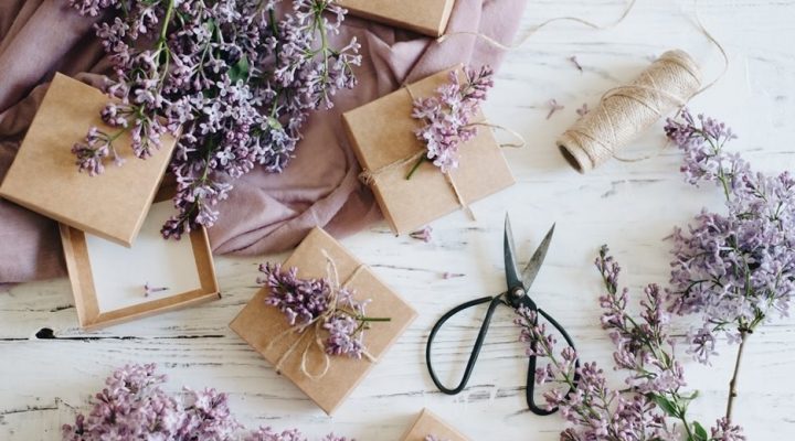 Ways To Add A Personal Touch To A Gift