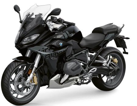 the R 1250 RS fully suitable for pillion use