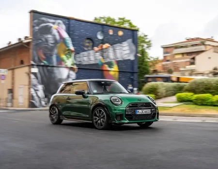 The new MINI Cooper S in JCW Trim